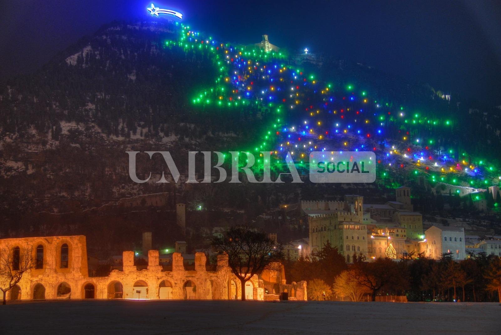 Tutto pronto a Gubbio per l'accensione dell'Albero di Natale più grande del mondo 2