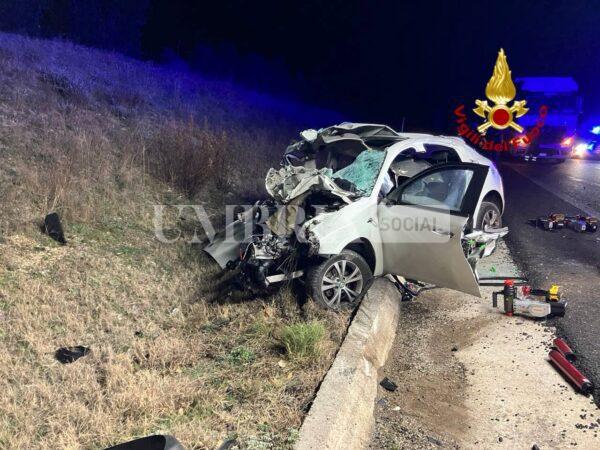 Spoleto, tragico incidente sulla Flaminia: 27enne imbocca la strada contromano e muore 12