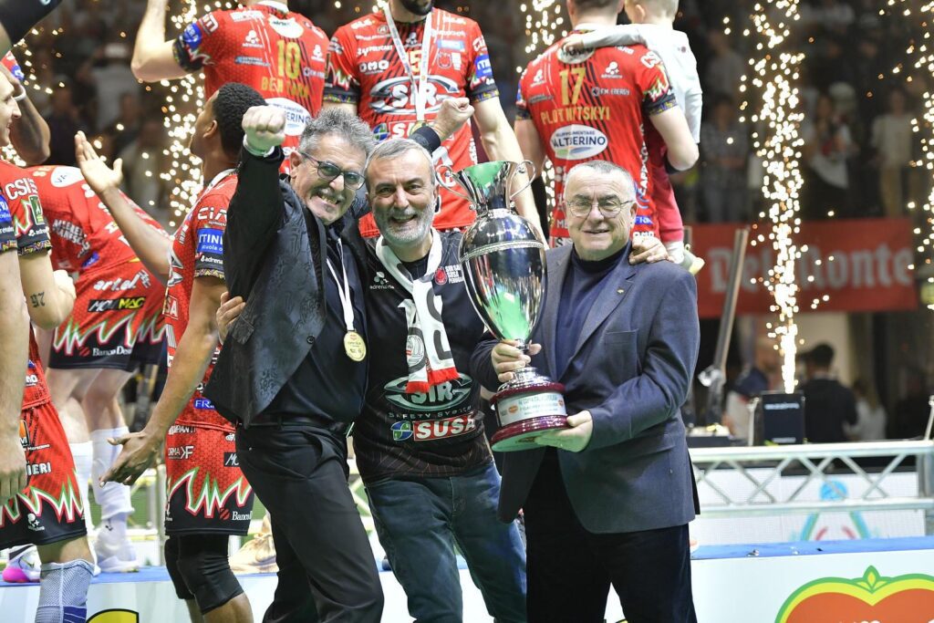 Sir Susa Vim Perugia perfetta trionfa in Coppa Italia: 3-1 a Monza e il trofeo è suo (foto) 45 Sir Susa Vim Perugia perfetta trionfa in Coppa Italia: 3-1 a Monza e il trofeo è suo (foto) 44