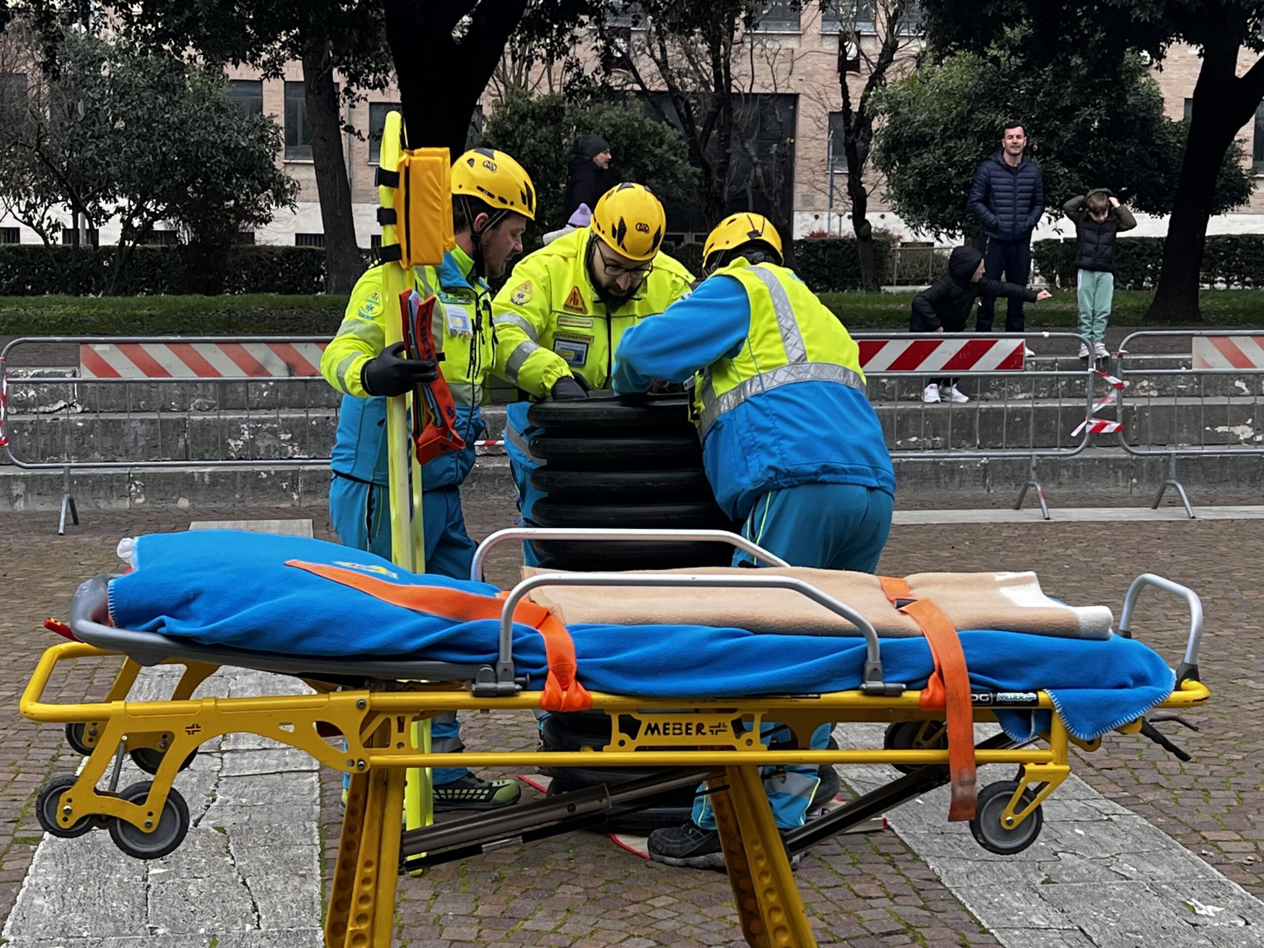 “Pet and technology for life”, piloti e conduttori a quattro zampe: successo a Santa Maria degli Angeli (foto+video) 1