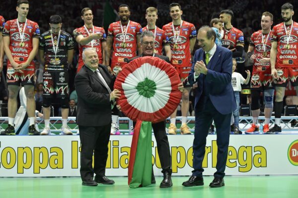 Sir Susa Vim Perugia perfetta trionfa in Coppa Italia: 3-1 a Monza e il trofeo è suo (foto) 95 Sir Susa Vim Perugia perfetta trionfa in Coppa Italia: 3-1 a Monza e il trofeo è suo (foto) 94