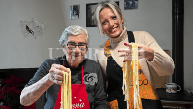 In cucina con Nonna Iside anche Paola Fioroni ospite della famosa cuoca di Bevagna (foto) 12 Schermata 2024 01 17 alle 154423