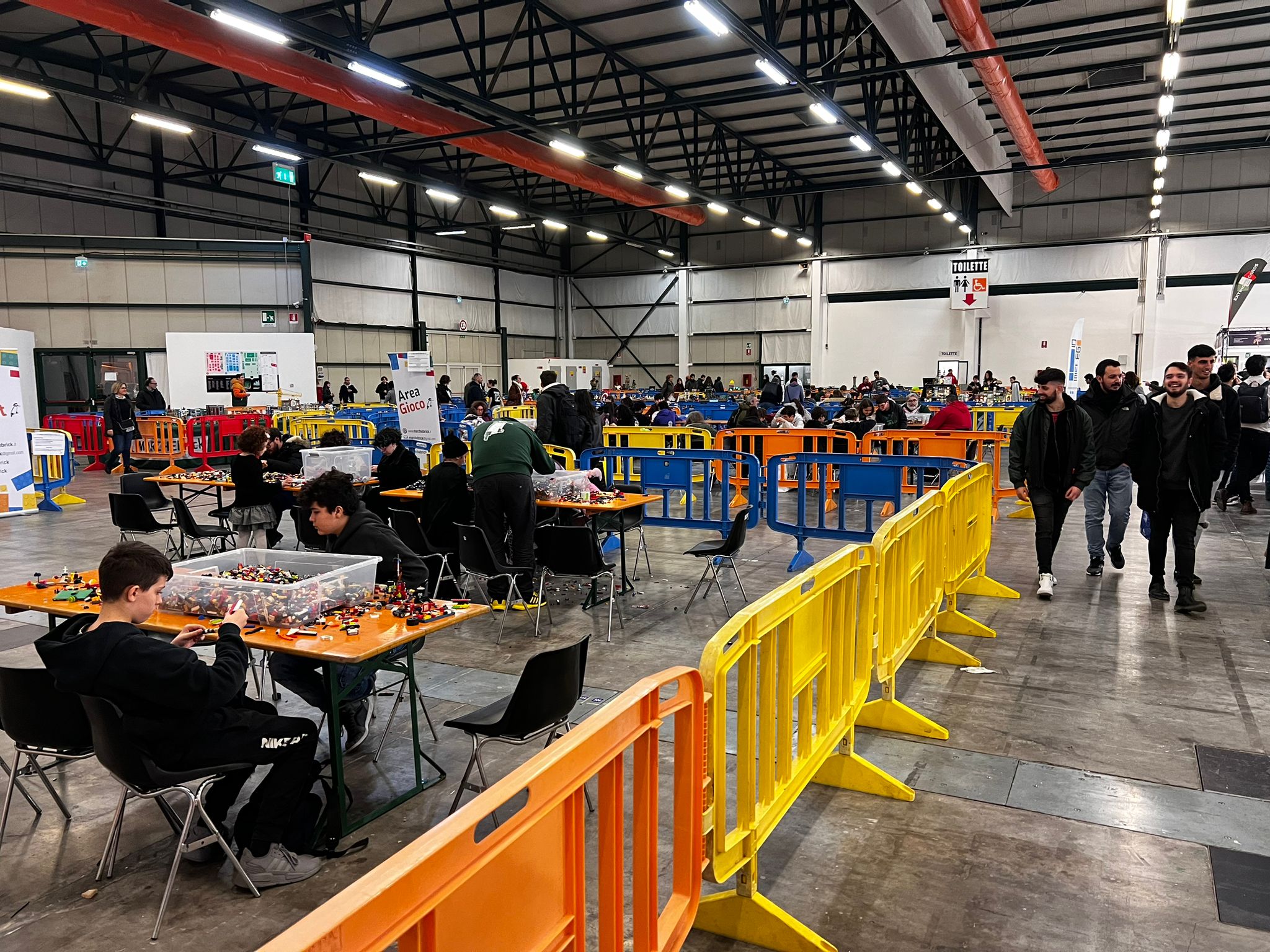 Successo per UmbriaCon, tanti i visitatori al festival dedicato alla cultura nerd (foto) 19 Successo per UmbriaCon, tanti i visitatori al festival dedicato alla cultura nerd (foto) 18