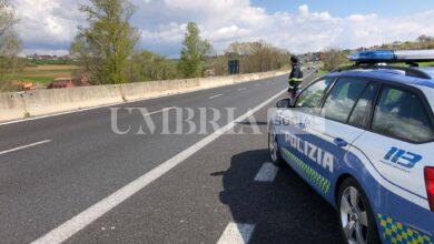Guida contromano in superstrada e provoca due incidenti: patente ritirata ad un 85enne 8 strad