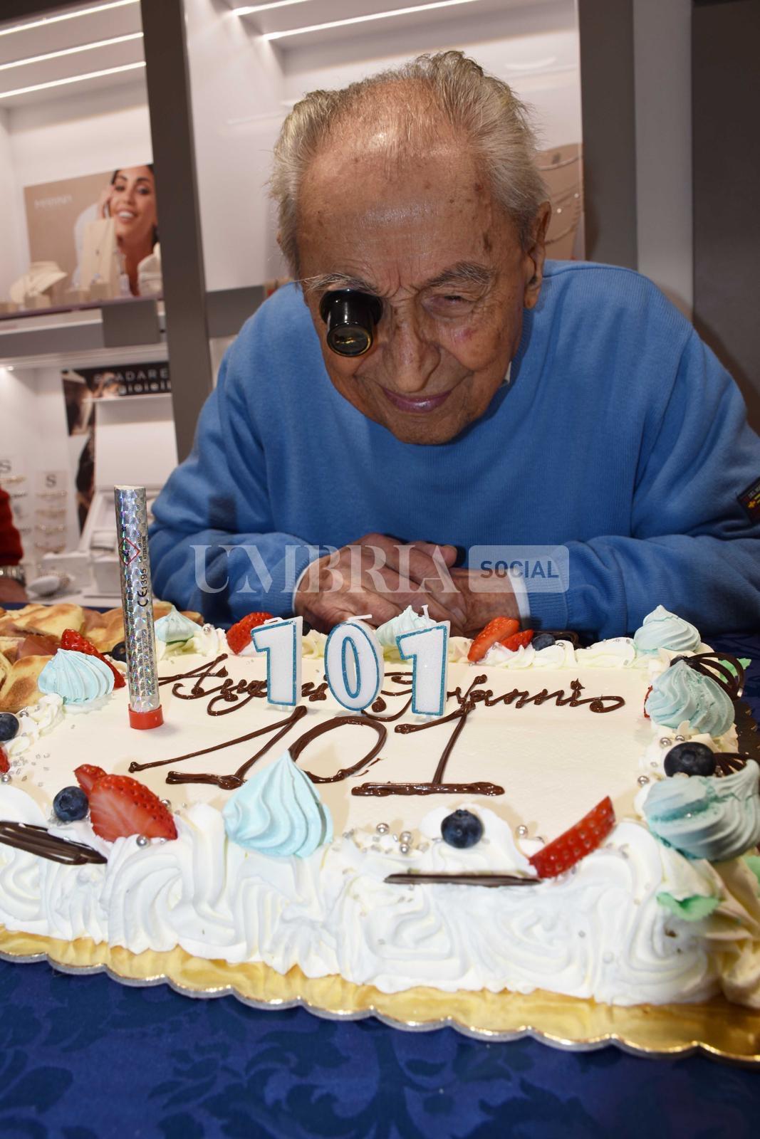 Giovanni Talamelli compie 101 anni: grande festa in via Cavour a Città di Castello 2