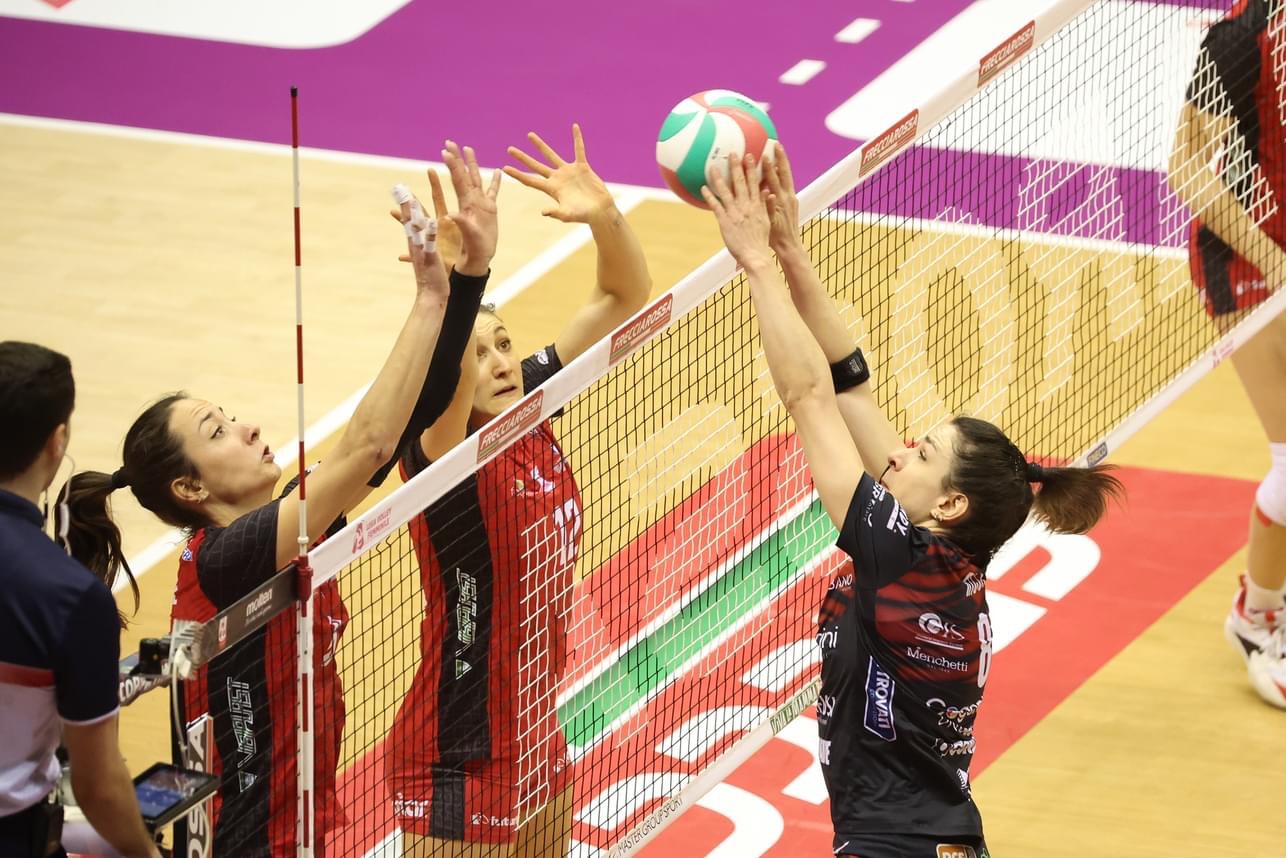 Bartoccini Fortinfissi Perugia nella storia, trionfa ed alza al cielo la Coppa Italia di Serie A2 (foto) 8