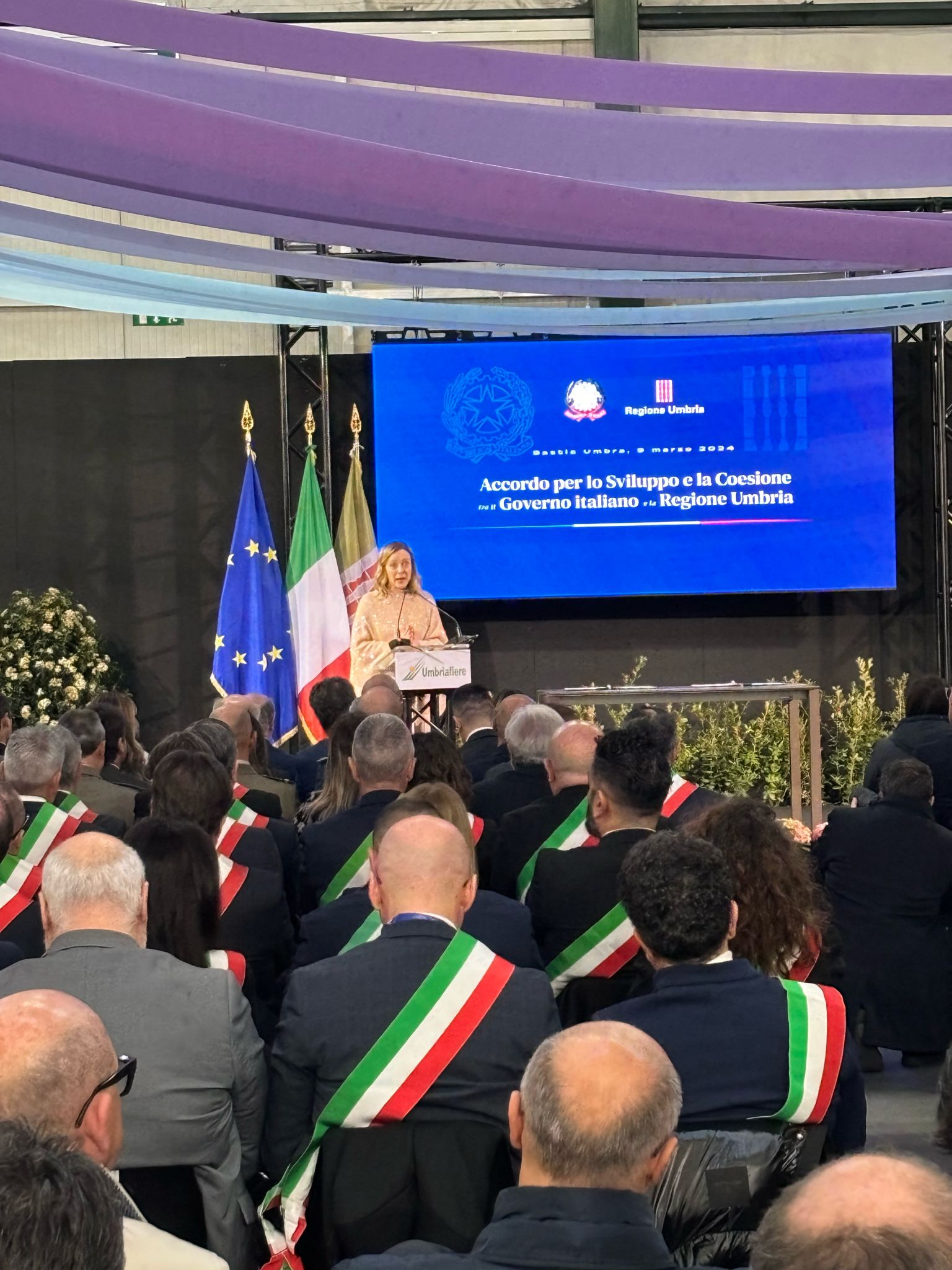 Premier Meloni a Bastia: “Voi umbri siete persone operose che devono dimostrare il proprio valore” (foto+video) 58