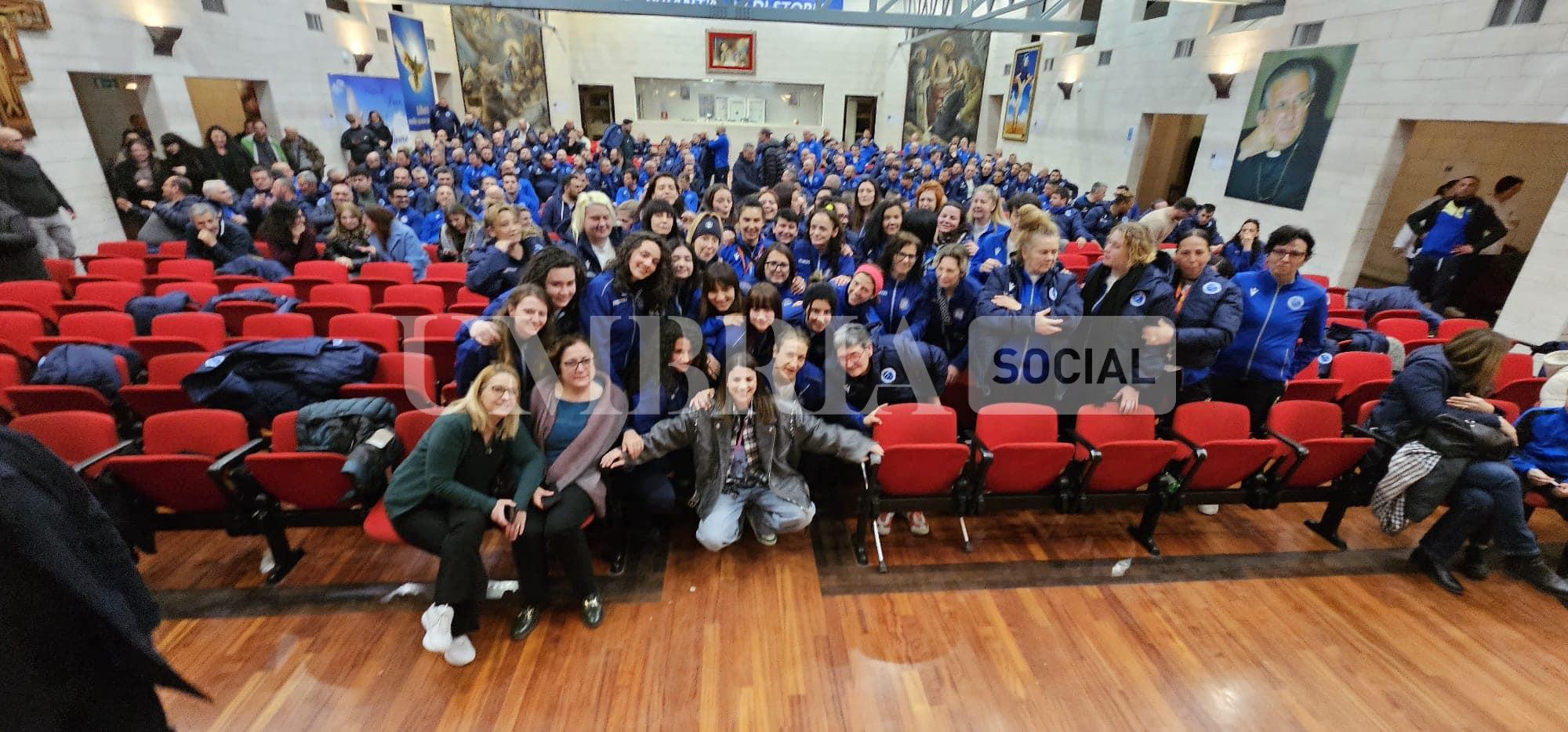 Amelia, Emma Marrone in visita ai ragazzi della Comunità Incontro Onlus (foto+video) 2