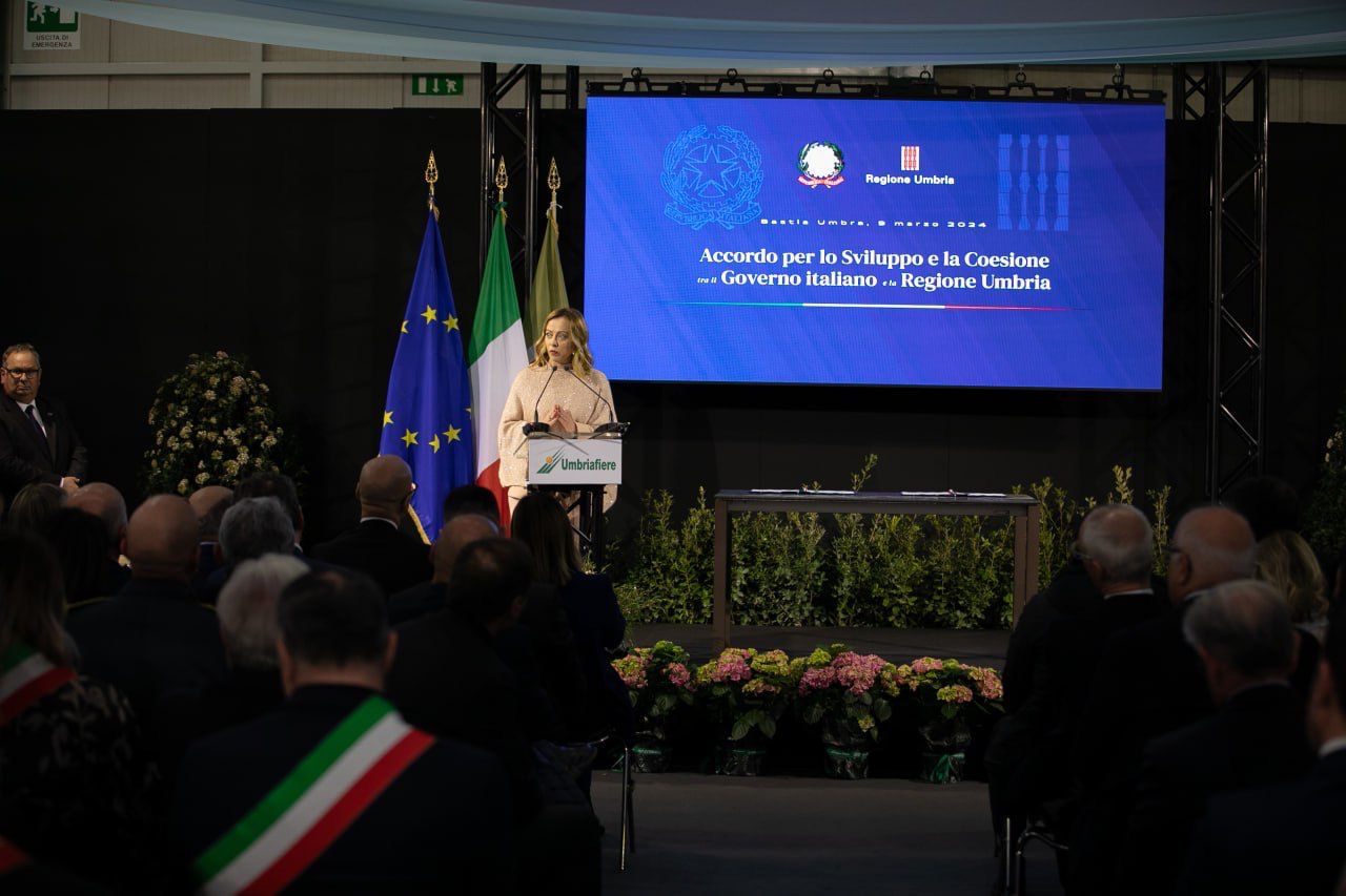 Premier Meloni a Bastia: “Voi umbri siete persone operose che devono dimostrare il proprio valore” (foto+video) 26