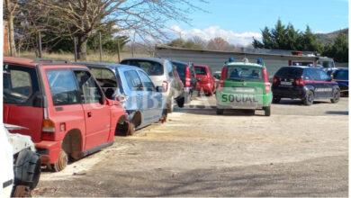 Controlli agli autodemolitori di tutta l'Umbria, i carabinieri forestali elevano 4 sanzioni 11 foto rottamatore2