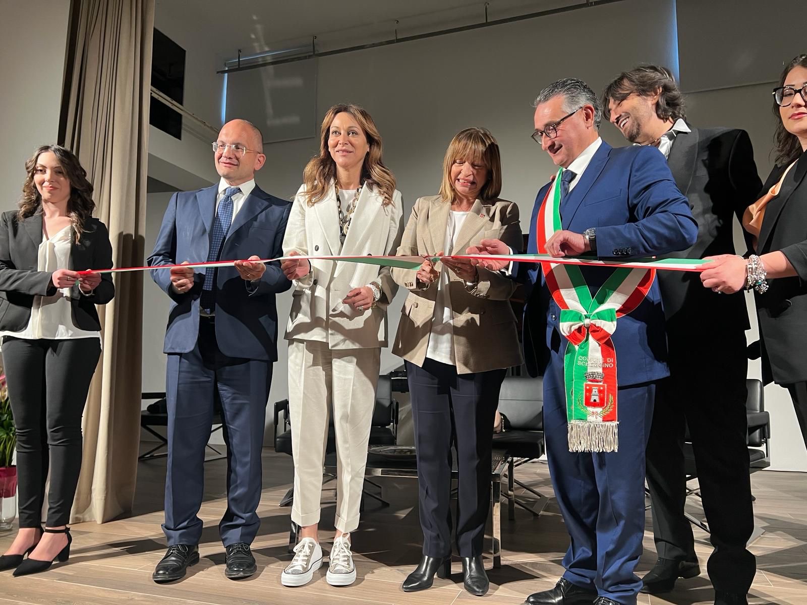 Scheggino celebra il Diamante Nero, frittata al tartufo da record con Elisa Isoardi (foto) 10