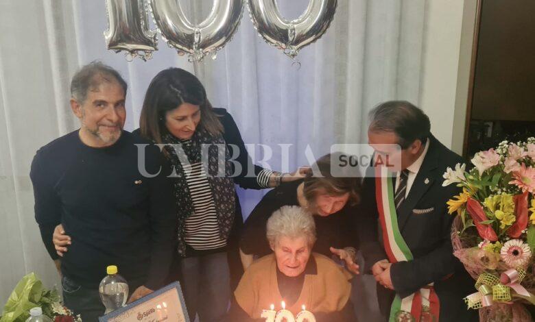 Gina Antonini compie 100 anni, a Spello è grande festa 1 IMG 7675