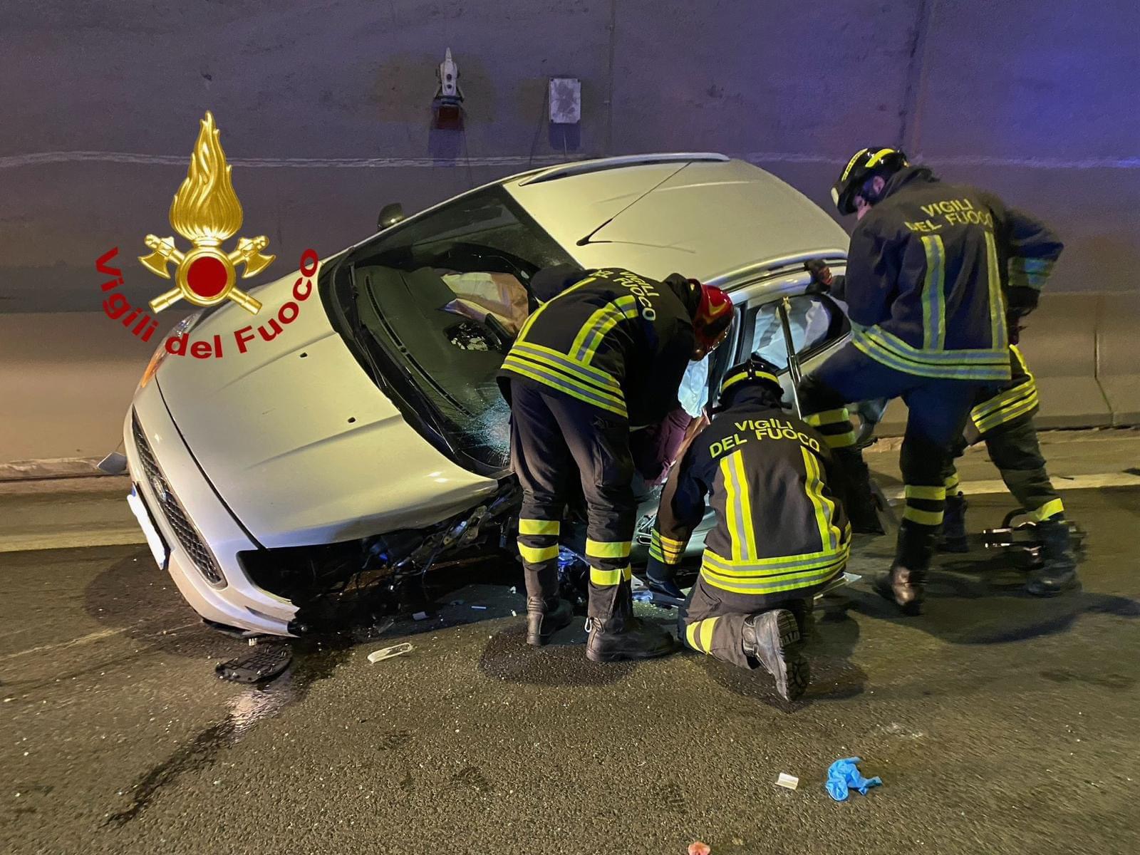 Ancora incidenti sulle strade dell’Umbria: frontale a Taverne di Corciano, brutto scontro a Casalacastalda (foto) 12