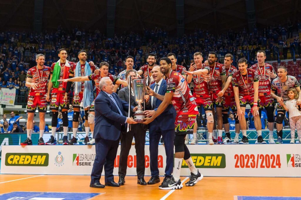 Lo scudetto torna a Perugia: la Sir Volley è campione d’Italia (foto) 19 Lo scudetto torna a Perugia: la Sir Volley è campione d’Italia (foto) 18