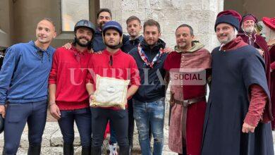 A trionfare alla Corsa all’Anello storica 2024 è Luca Paterni del Terziere Fraporta per il secondo anno consecutivo 3 IMG 0377