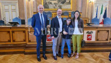 Al piccolo alfiere della Repubblica Sebastiano Guazzeroni la targa di encomio della Provincia di Perugia (foto) 3 Sebastiano Guazzeroni5