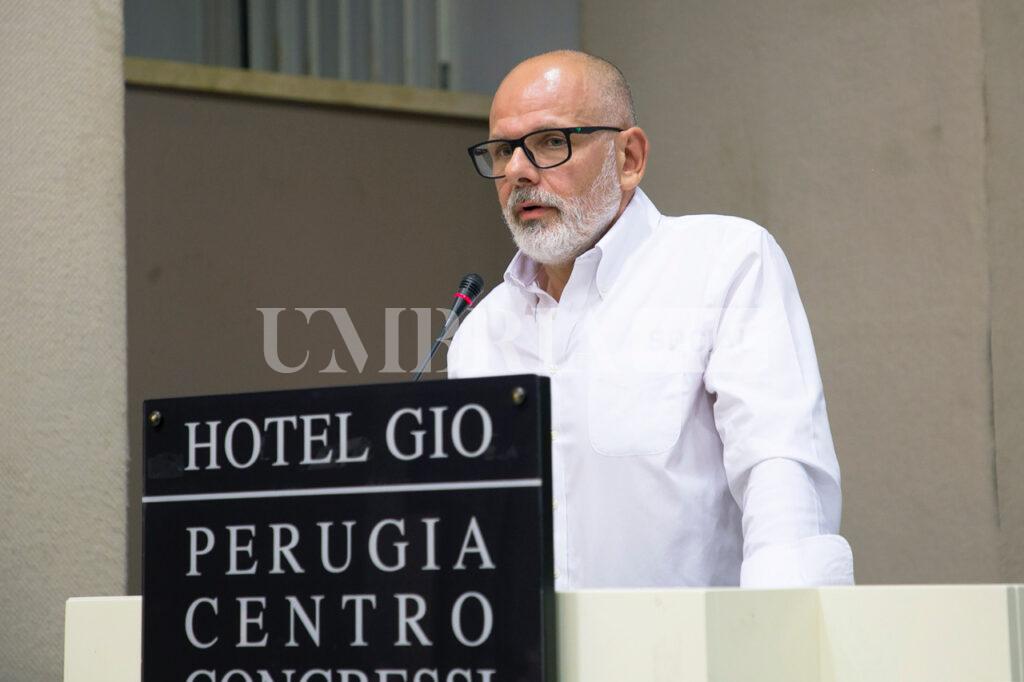 Gran Galà del Basket Umbro: sul palco dell’Hotel Giò tanti i premiati tra atleti, arbitri e società (foto) 14 Gran Galà del Basket Umbro: sul palco dell’Hotel Giò tanti i premiati tra atleti, arbitri e società (foto) 13