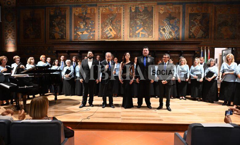 Alla Sala dei Notari trionfa l'Opera, successo per l'evento organizzato dall'Orchestra Lirica Umbra (foto) 2 Alla Sala dei Notari trionfa l'Opera, successo per l'evento organizzato dall'Orchestra Lirica Umbra (foto) 1