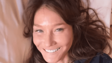 Festival dei Due Mondi, Carla Bruni pronta a salire sul palco: con lei c’è anche Nicolas Sarkozy (foto) 5