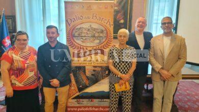 A Passignano sale l'attesa per il Palio delle Barche: presentato il programma 30 A Passignano sale l'attesa per il Palio delle Barche: presentato il programma 29