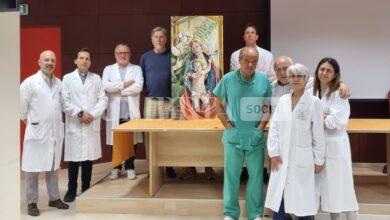 L'artista umbertidese Antonio Renzini dona un quadro all'Ospedale di Pantalla 12 L'artista umbertidese Antonio Renzini dona un quadro all'Ospedale di Pantalla 11