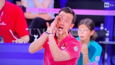 Italvolley femminile in finale alle Olimpiadi: l’azzurra Monica De Gennaro batte il marito Daniele Santarelli 9 Italvolley femminile in finale alle Olimpiadi: l’azzurra Monica De Gennaro batte il marito Daniele Santarelli 8