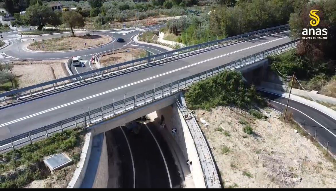 Terni, completata la realizzazione dello svincolo di San Carlo: investiti 5,8 milioni di euro (foto) 7