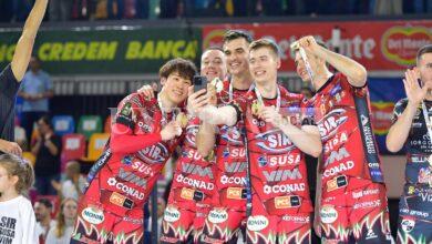 Perugia batte l’Itas Trentino e la spesa Supercoppa è sua: via alla festa (foto) 4 Perugia batte l’Itas Trentino e la spesa Supercoppa è sua: via alla festa (foto) 3