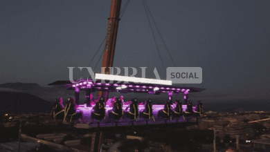Cene e aperitivi sospesi a 50 metri di altezza, arriva in Umbria lo Sky Moon 1