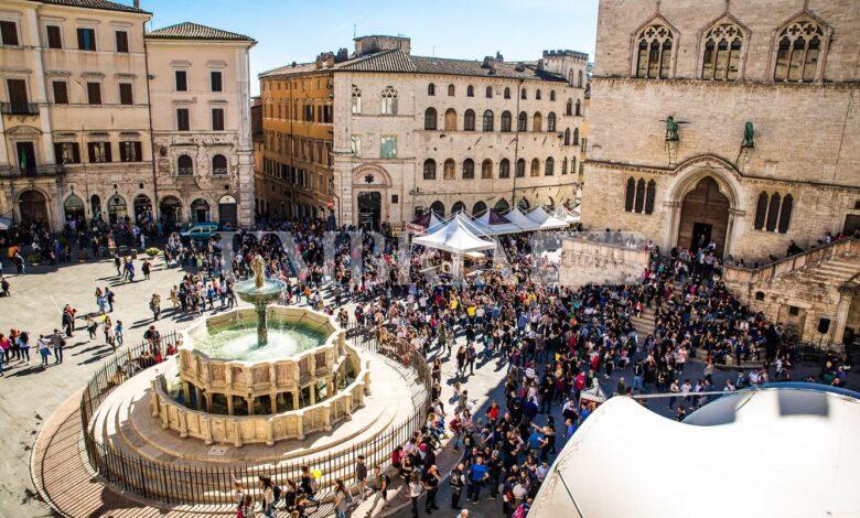 Eurochocolate festeggia 30 anni e torna nel centro storico di Perugia: ecco le date 2 Eurochocolate festeggia 30 anni e torna nel centro storico di Perugia: ecco le date 1