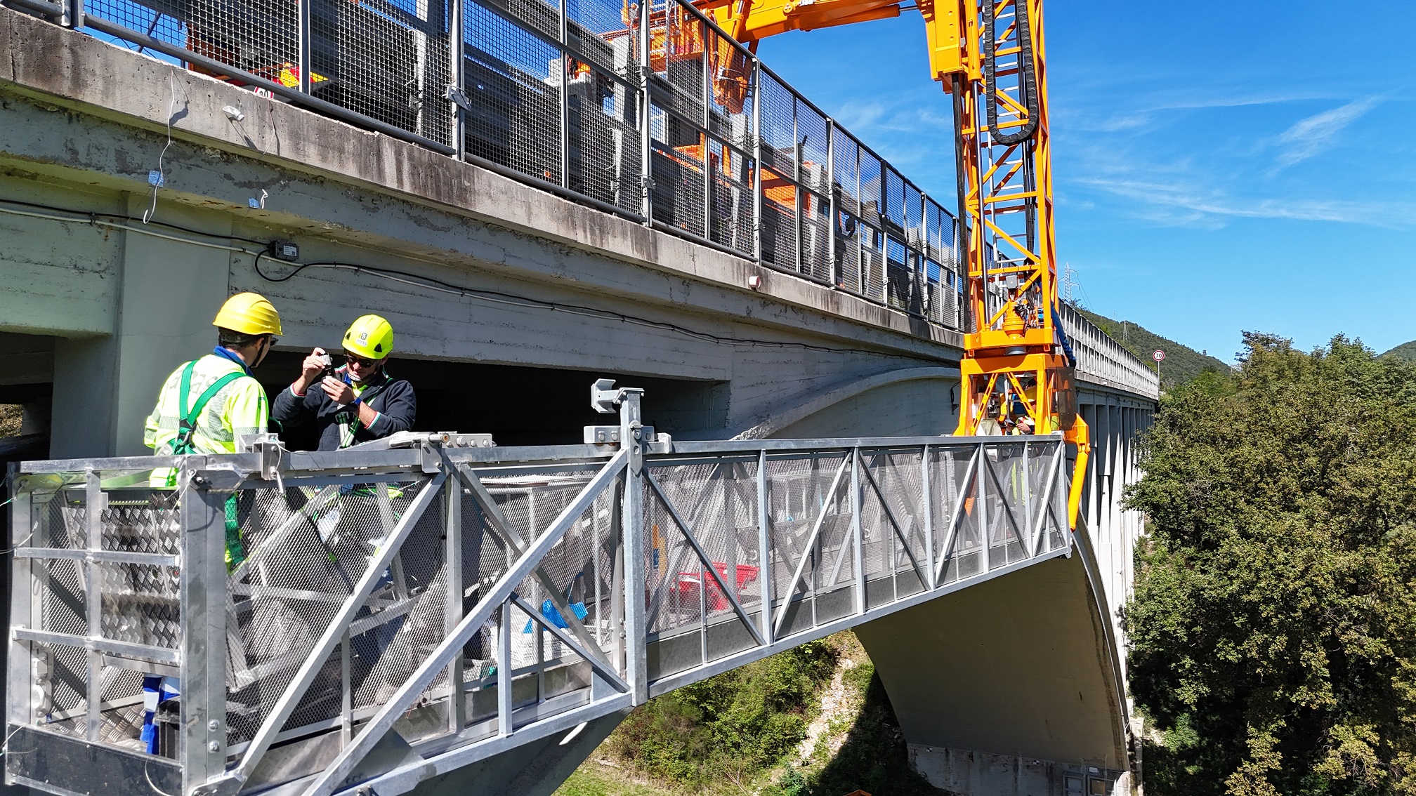 Umbria, Anas: controlli su un viadotto dello spoletino 13