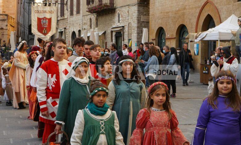 A Todi entra nel vivo la Disfida di san Fortunato, patrono della città 2 A Todi entra nel vivo la Disfida di san Fortunato, patrono della città 1