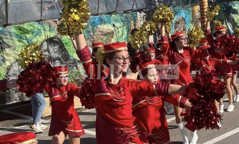 Ufficialmente aperto il Luna Park Perugia: i Baracconi sono tornati, banda, majorettes e fuochi d’artificio 2 Ufficialmente aperto il Luna Park Perugia: i Baracconi sono tornati, banda, majorettes e fuochi d’artificio 1