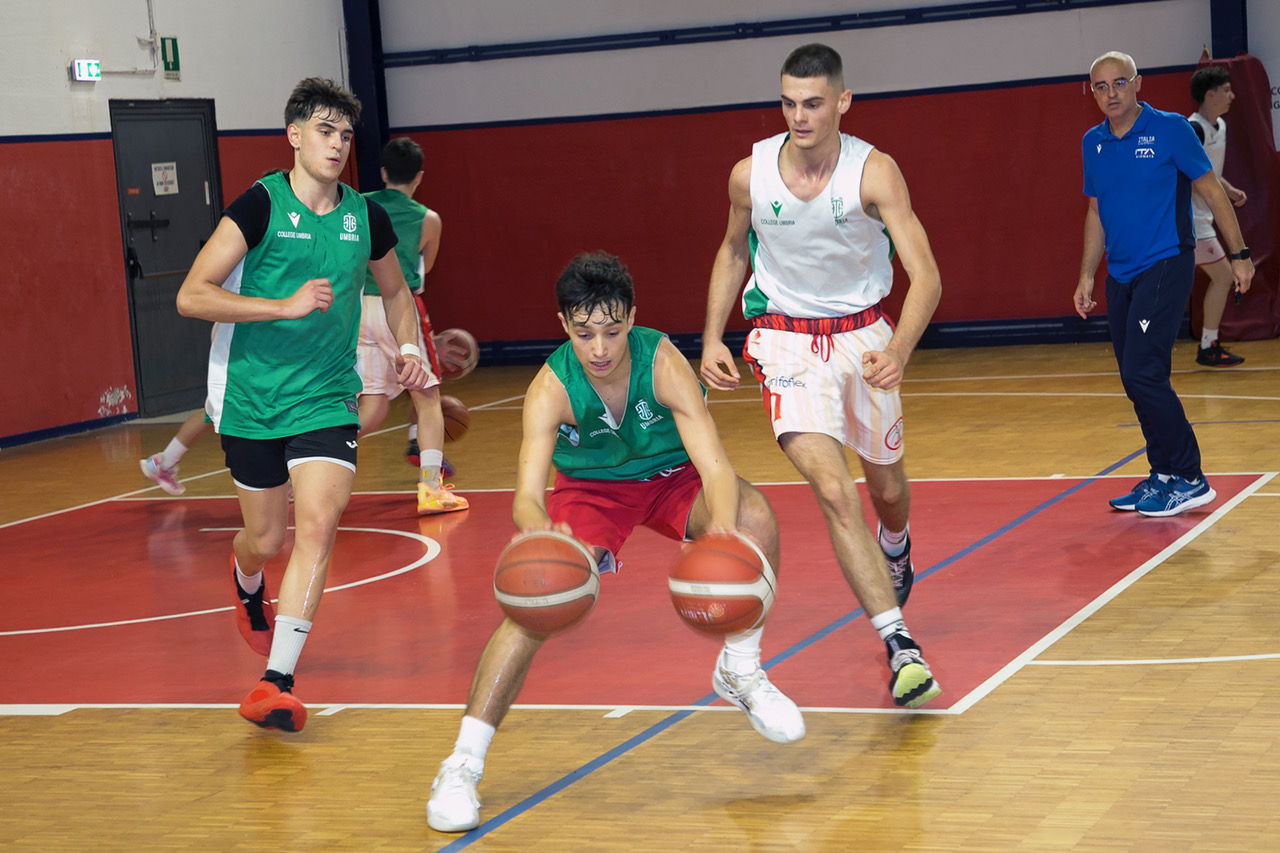 Tanti giovani a Ponte San Giovanni per “Ogni Regione Conta”, progetto della Federazione Italiana Pallacanestro (foto+video) 26 Tanti giovani a Ponte San Giovanni per “Ogni Regione Conta”, progetto della Federazione Italiana Pallacanestro (foto+video) 25