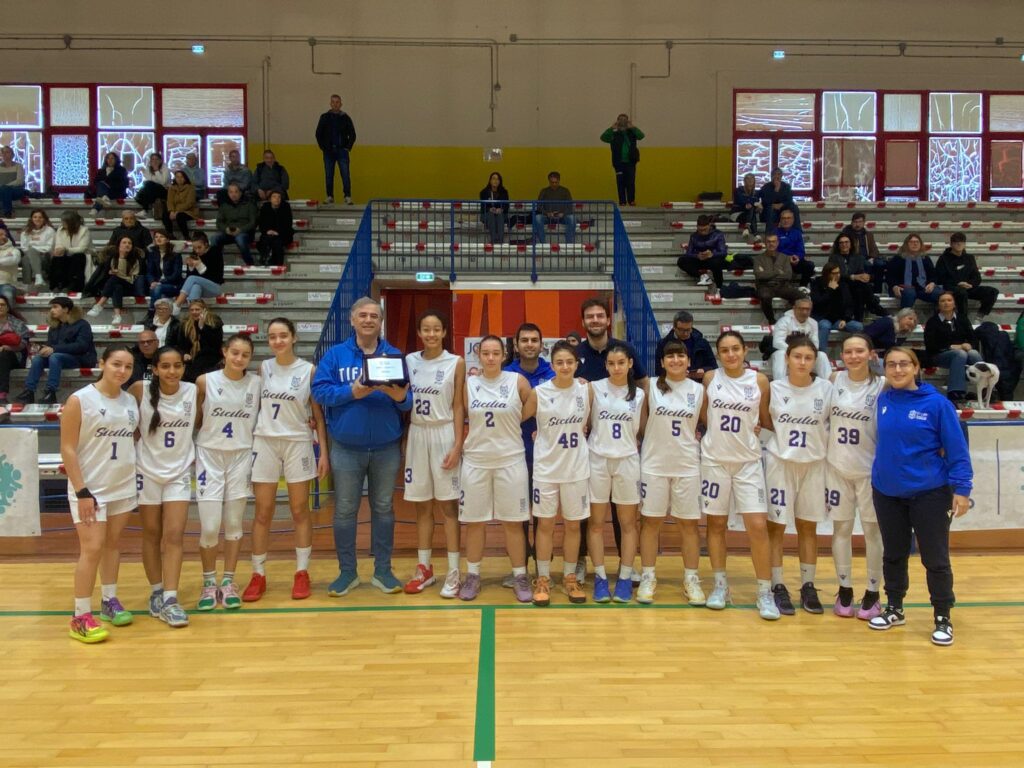 Umbria Academy Cup, il basket giovanile femminile protagonista a Città di Castello (foto) 18 Umbria Academy Cup, il basket giovanile femminile protagonista a Città di Castello (foto) 17