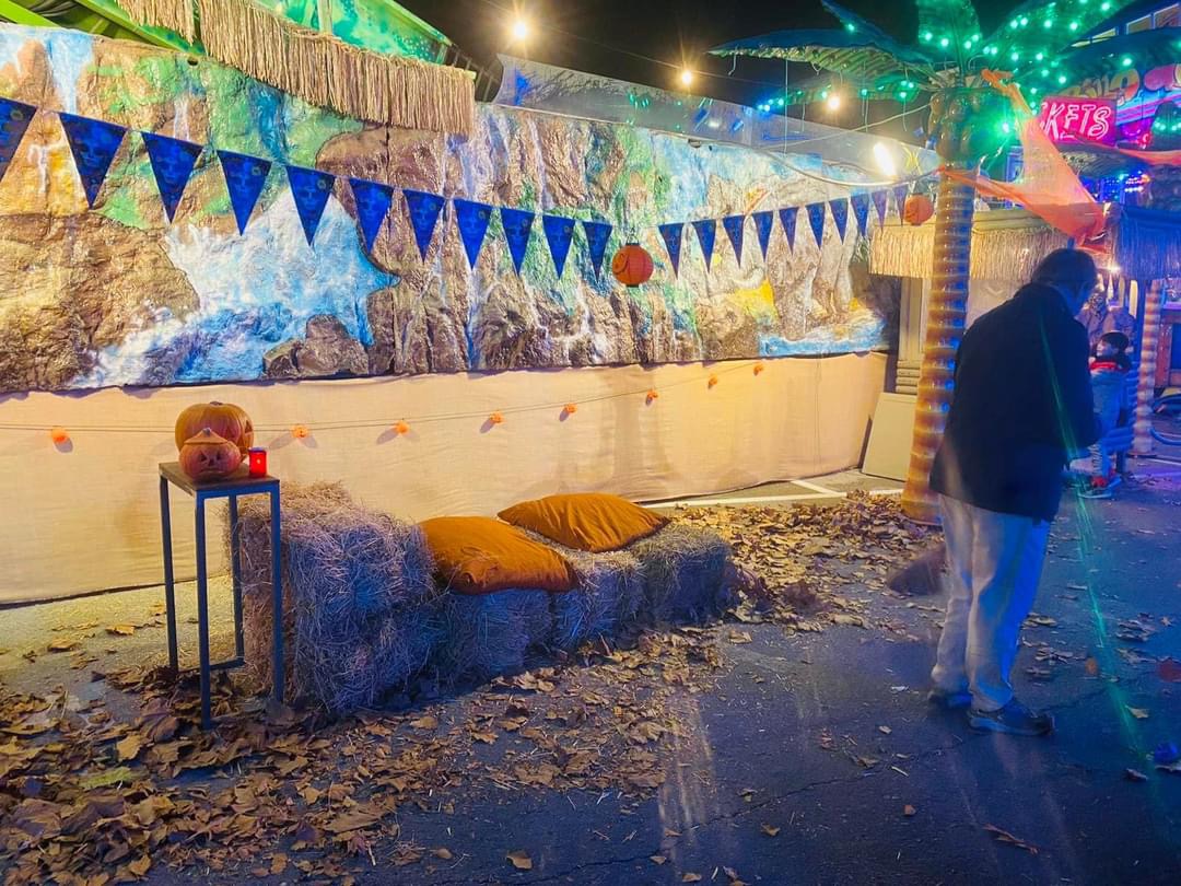 Successo ai Baracconi per la notte di Halloween: e dal 1º novembre torna la Fiera dei Morti (foto) 26 Successo ai Baracconi per la notte di Halloween: e dal 1º novembre torna la Fiera dei Morti (foto) 25