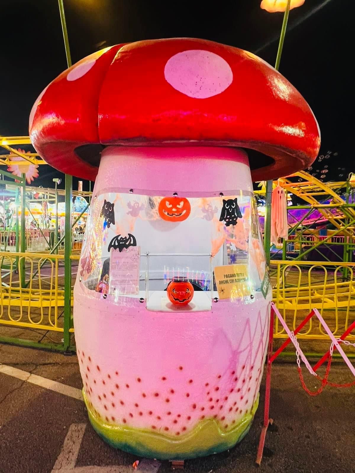 Successo ai Baracconi per la notte di Halloween: e dal 1º novembre torna la Fiera dei Morti (foto) 12 Successo ai Baracconi per la notte di Halloween: e dal 1º novembre torna la Fiera dei Morti (foto) 11