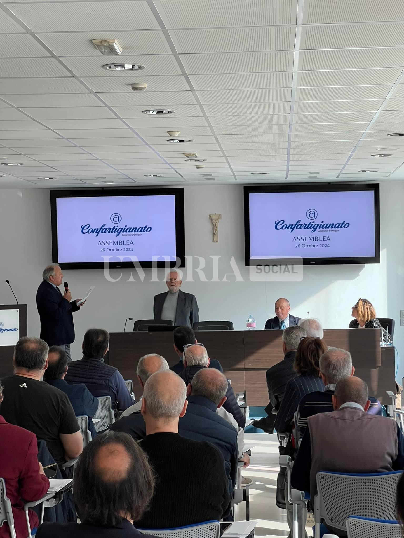 Confartigianato Imprese Perugia: Giorgio Buini eletto nuovo presidente (foto) 6 Confartigianato Imprese Perugia: Giorgio Buini eletto nuovo presidente (foto) 5