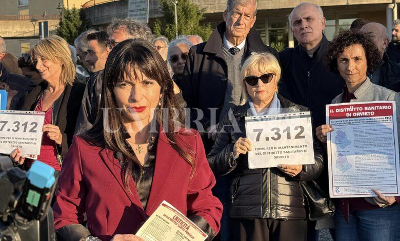 Regionali Umbria, Proietti prosegue tour ospedali: presidio ad Orvieto 2 Regionali Umbria, Proietti prosegue tour ospedali: presidio ad Orvieto 1