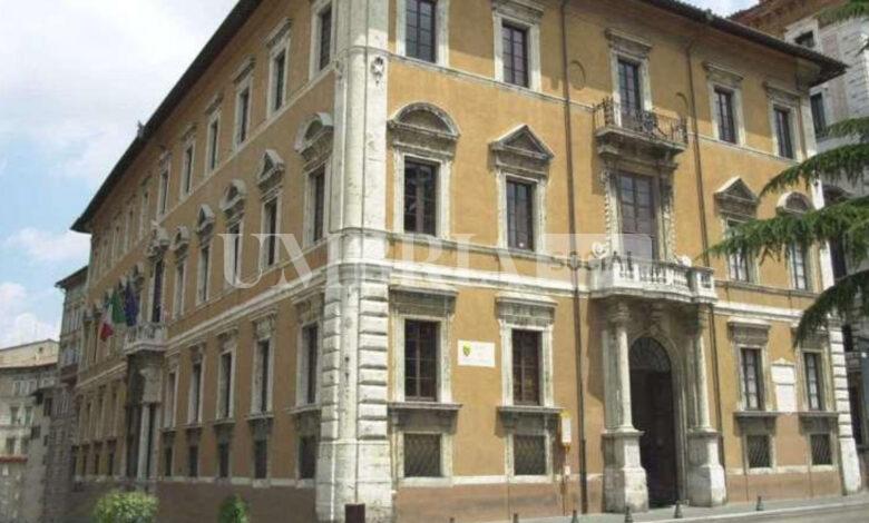 Regionali Umbria, domenica 17 e lunedì 18 novembre 701.367 gli elettori chiamati alle urne 2 Regionali Umbria, domenica 17 e lunedì 18 novembre 701.367 gli elettori chiamati alle urne 1