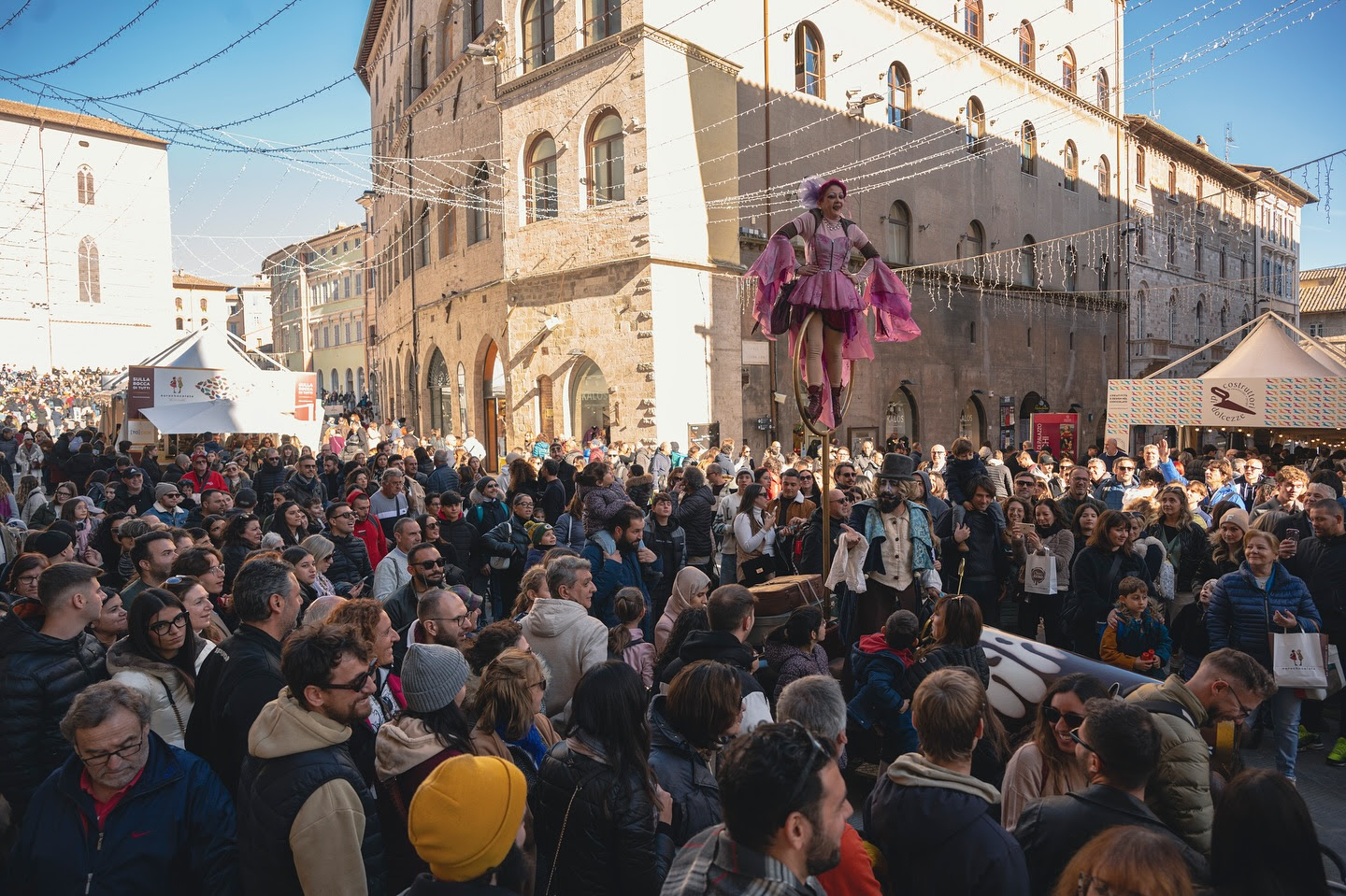 Il ritorno di Eurochocolate a Perugia è già un successo: partenza col botto e pienone di chocolover (foto) 3