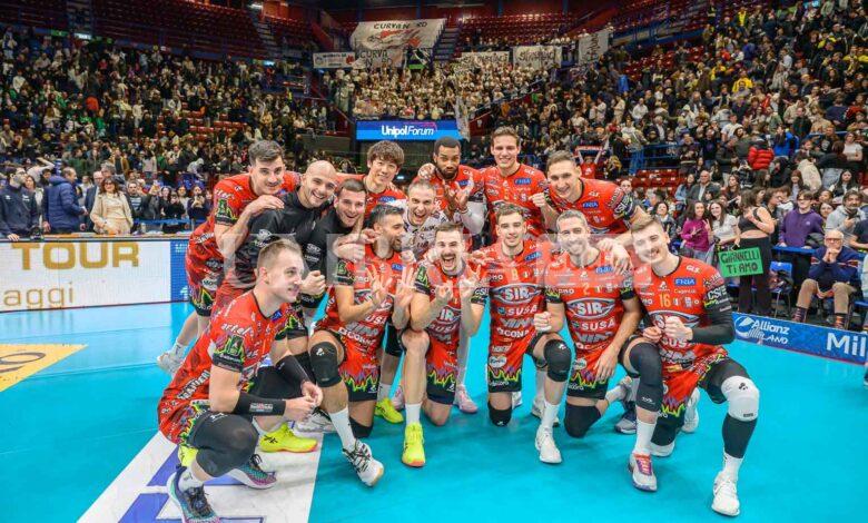 Volley, Perugia vince a Milano davanti a oltre 8mila spettatori: 1-3 in rimonta (foto) 2 Volley, Perugia vince a Milano davanti a oltre 8mila spettatori: 1-3 in rimonta (foto) 1