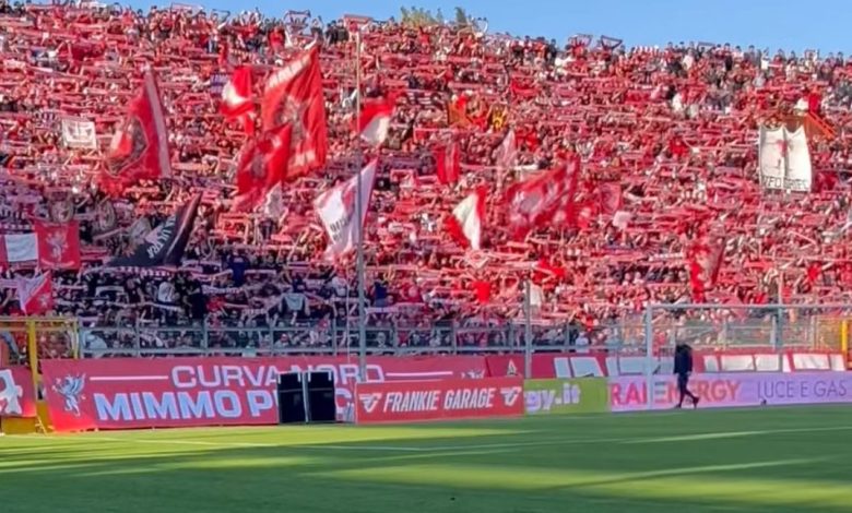 Si scioglie la ‘Brigata Ultrà’, gruppo storico del tifo biancorosso del Perugia Calcio 2 Si scioglie la ‘Brigata Ultrà’, gruppo storico del tifo biancorosso del Perugia Calcio 1