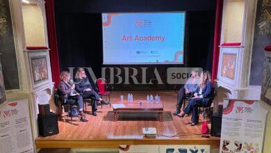 Presentato il progetto “Art Academy” a Monte Castello di Vibio: corsi di inglese per la rigenerazione culturale e sociale 8 Presentato il progetto “Art Academy” a Monte Castello di Vibio: corsi di inglese per la rigenerazione culturale e sociale 7