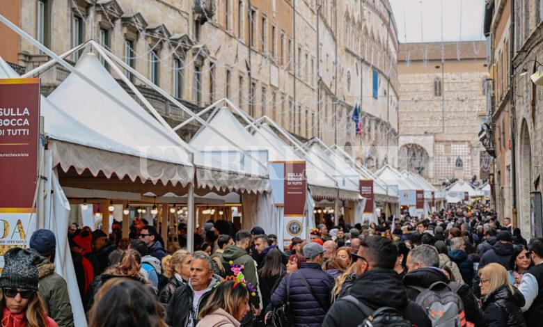 Eurochocolate a Perugia va verso l’ultimo goloso fine settimana 2 Eurochocolate a Perugia va verso l’ultimo goloso fine settimana 1