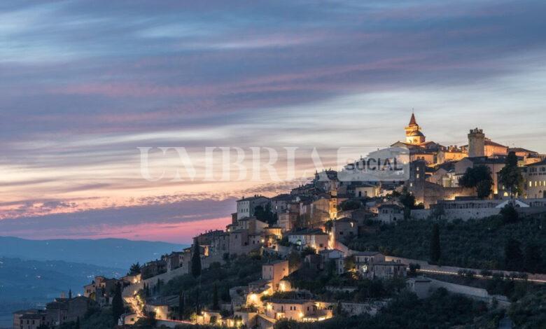 A Trevi dall’8 dicembre 'al 6 gennaio va in scena la 1° edizione dell’evento che celebra il Natale 2 A Trevi dall’8 dicembre 'al 6 gennaio va in scena la 1° edizione dell’evento che celebra il Natale 1