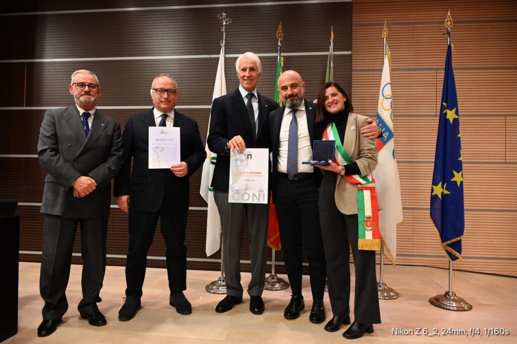 Festa dello Sport Umbro: benemerenze Coni a 63 atleti che si sono distinti nel 2024 per meriti sportivi (foto) 34 Festa dello Sport Umbro: benemerenze Coni a 63 atleti che si sono distinti nel 2024 per meriti sportivi (foto) 33