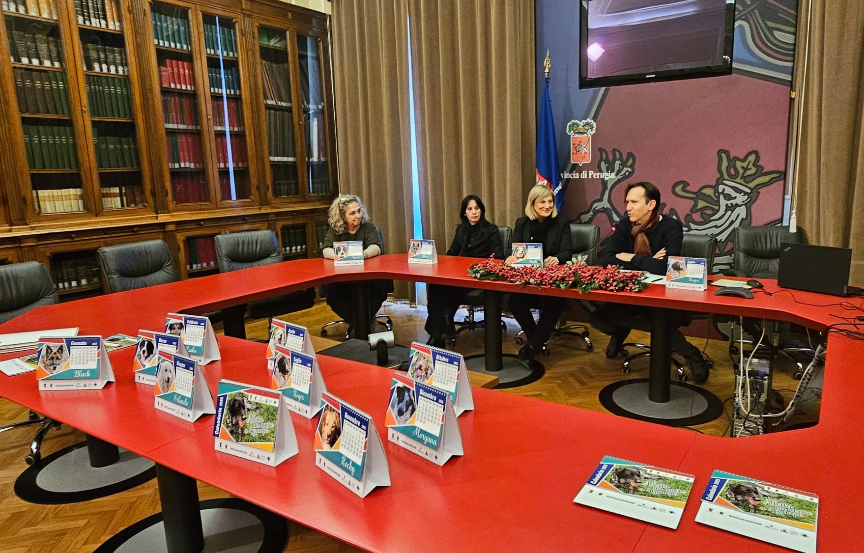 Presentato il Calendario 2025 dello Sportello a 4 zampe della Provincia di Perugia (foto) 9