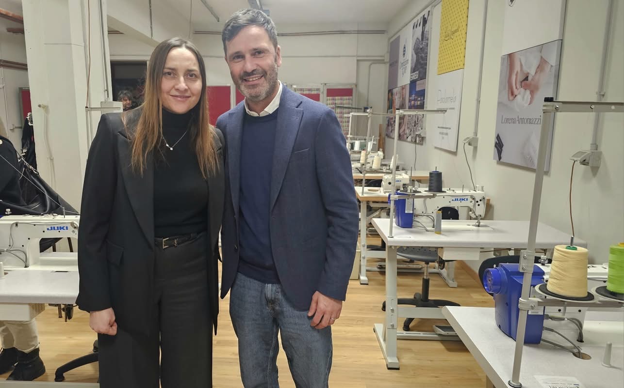 All’Istituto Professionale “Orfini” di Foligno inaugurato il nuovo laboratorio confezioni (foto) 13