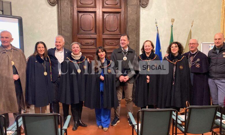 Presentata a Palazzo Donini la Festa del piatto di Sant’Antonio Abate 2025 e l’inaugurazione di “Bonum” 2 Presentata a Palazzo Donini la Festa del piatto di Sant’Antonio Abate 2025 e l’inaugurazione di “Bonum” 1